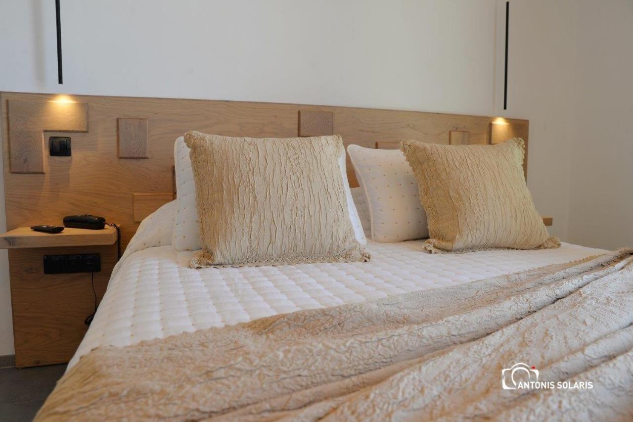 Nisaki Hotel & Elite Suites Ermúpoli Kültér fotó