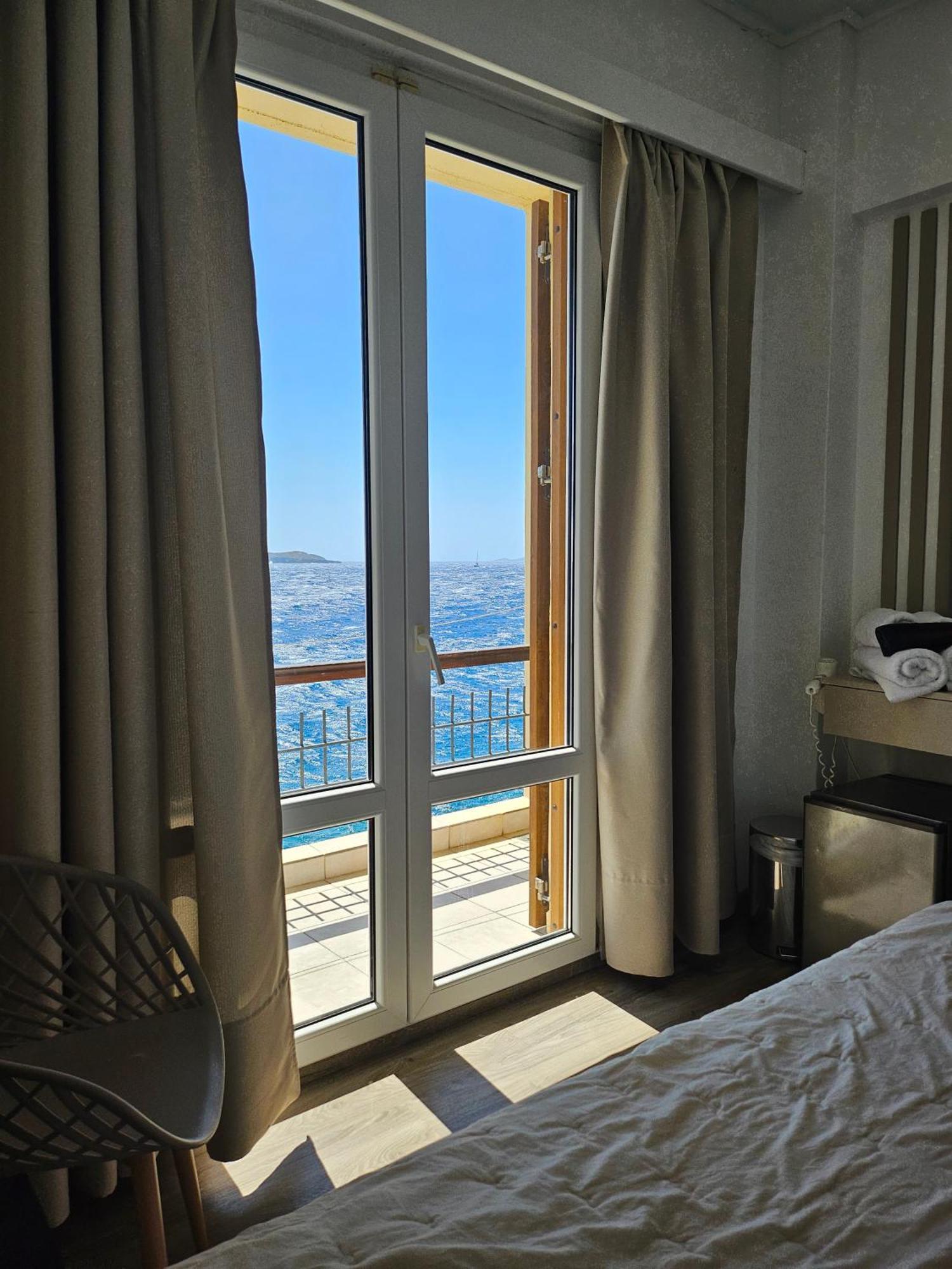 Nisaki Hotel & Elite Suites Ermúpoli Kültér fotó