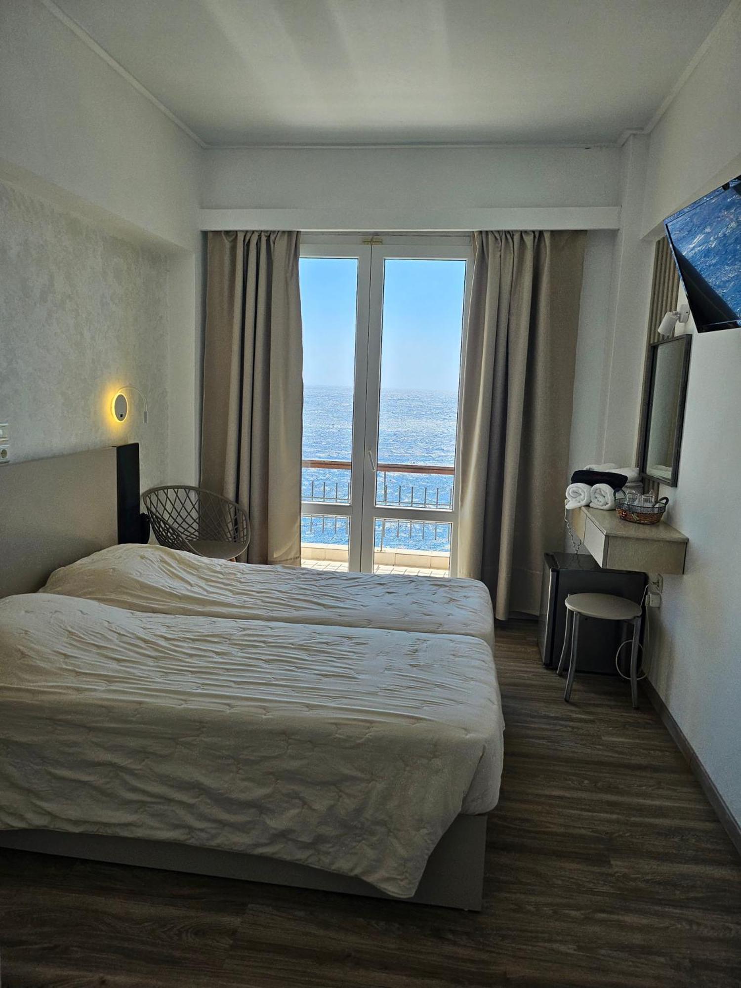 Nisaki Hotel & Elite Suites Ermúpoli Kültér fotó