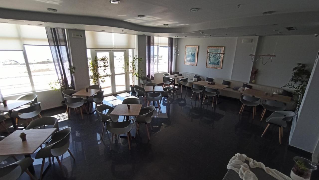 Nisaki Hotel & Elite Suites Ermúpoli Kültér fotó